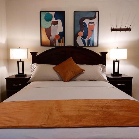 Hospedaje Los Lirios Chitre Ngoại thất bức ảnh