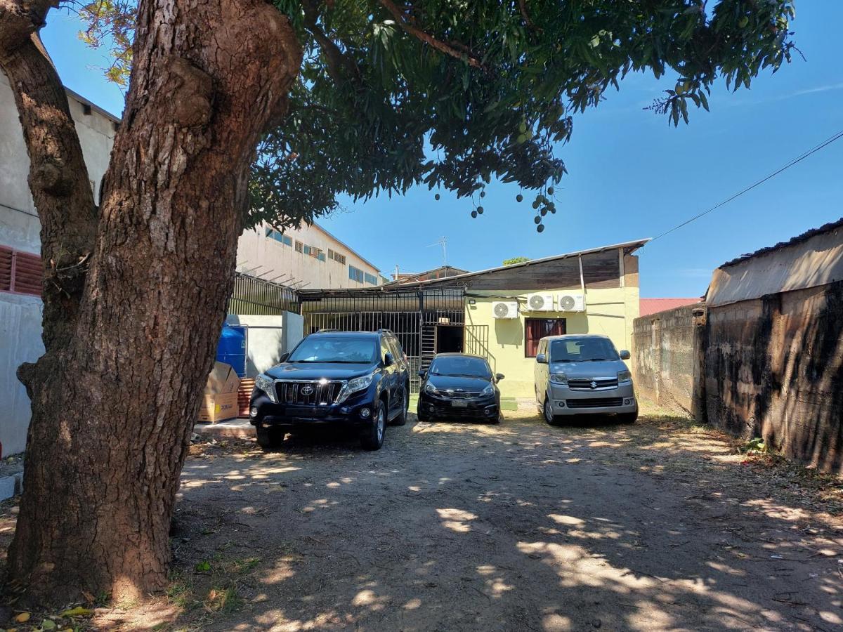 Hospedaje Los Lirios Chitre Ngoại thất bức ảnh