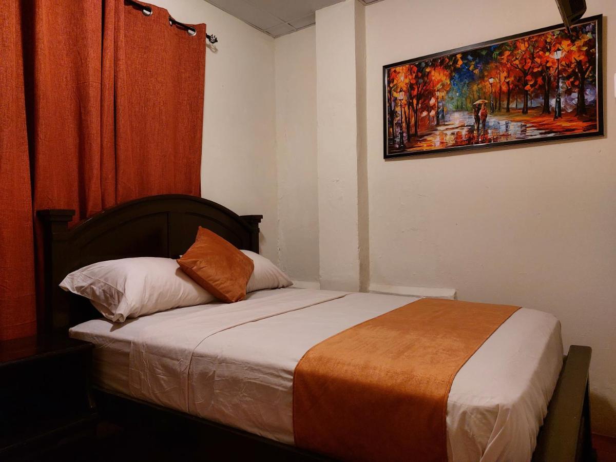 Hospedaje Los Lirios Chitre Ngoại thất bức ảnh